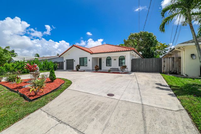 2000 SW 28th Avenue, Fort Lauderdale, FL 33312