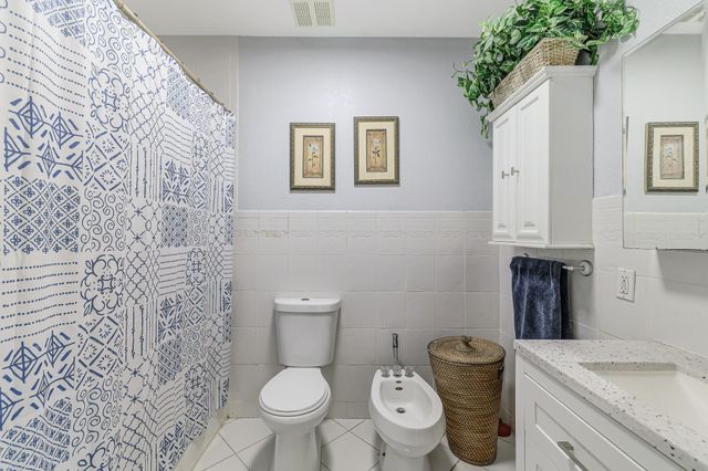 2000 SW 28th Avenue, Fort Lauderdale, FL 33312