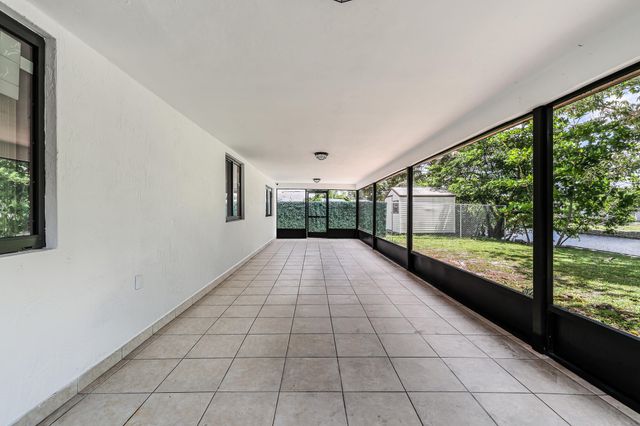 2000 SW 28th Avenue, Fort Lauderdale, FL 33312