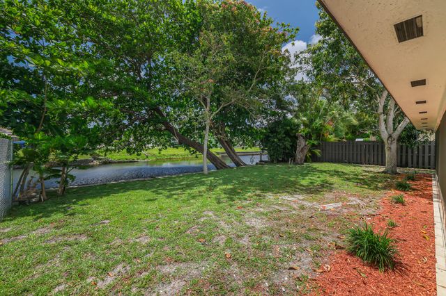2000 SW 28th Avenue, Fort Lauderdale, FL 33312