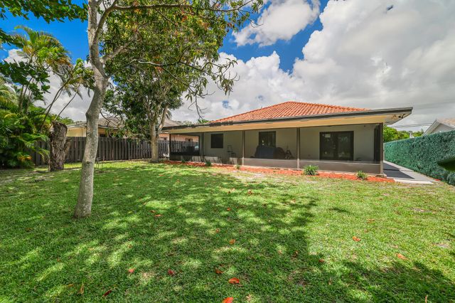 2000 SW 28th Avenue, Fort Lauderdale, FL 33312