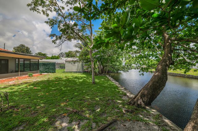 2000 SW 28th Avenue, Fort Lauderdale, FL 33312