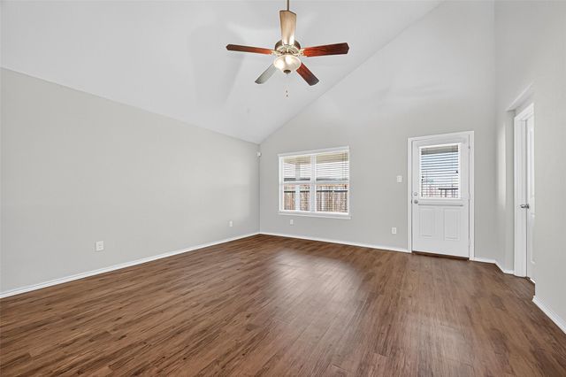 5310 Songlark Bluff Circle, Katy, TX 77449