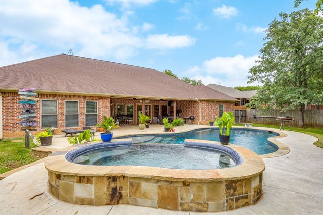 116 Flat Foot, Stephenville, TX 76401