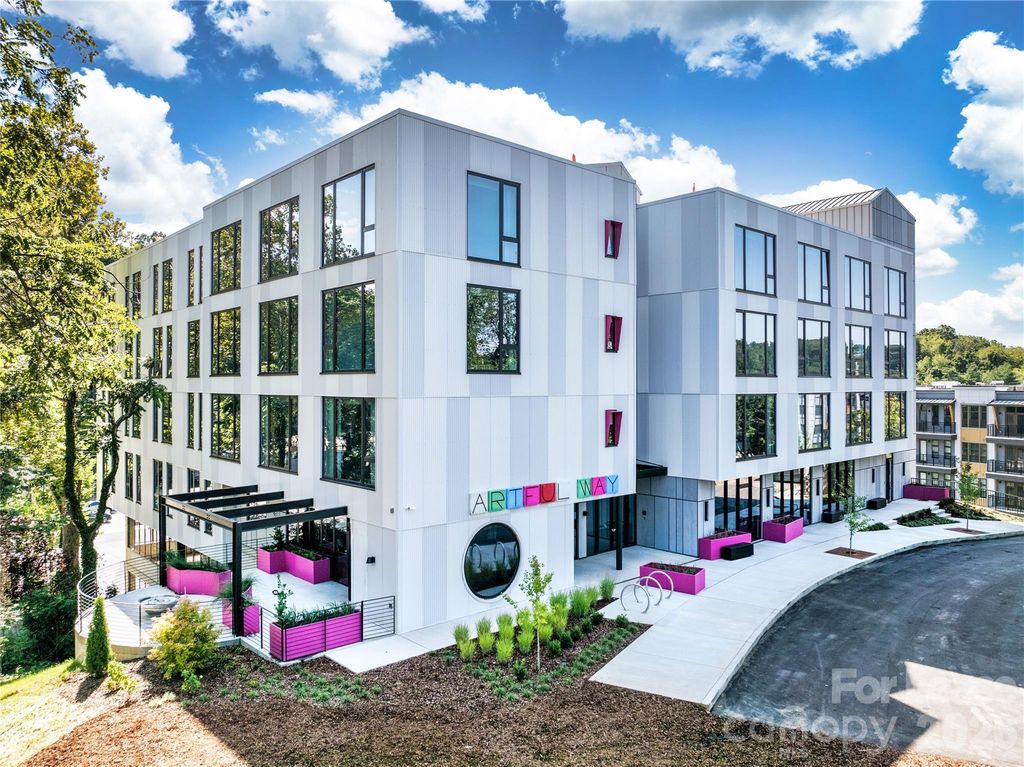 31 Artful Way 303, Asheville, NC 28801