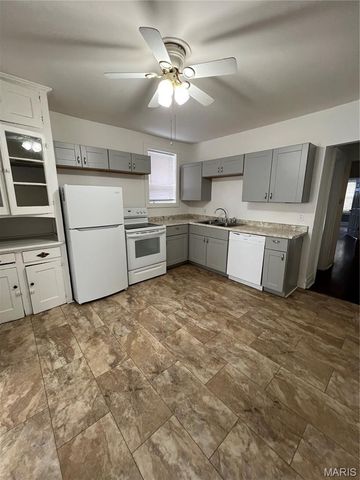 1404 Woodland Drive, Richmond Heights, MO 63117