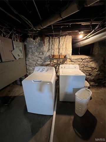 1404 Woodland Drive, Richmond Heights, MO 63117