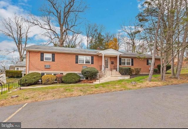 150 SELNER PL, Doylestown, PA 18901