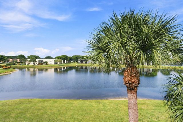 15355 LAKES OF DELRAY Boulevard 314, Delray Beach, FL 33484