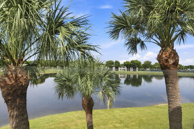 15355 LAKES OF DELRAY Boulevard 314, Delray Beach, FL 33484
