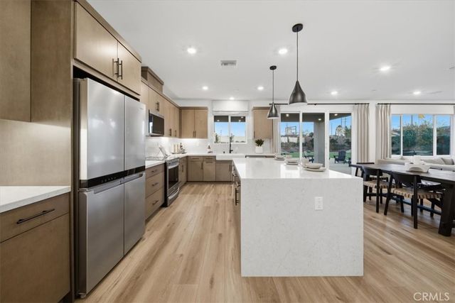 42971 Summer Lane, Lancaster, CA 93536