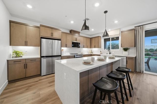 42971 Summer Lane, Lancaster, CA 93536