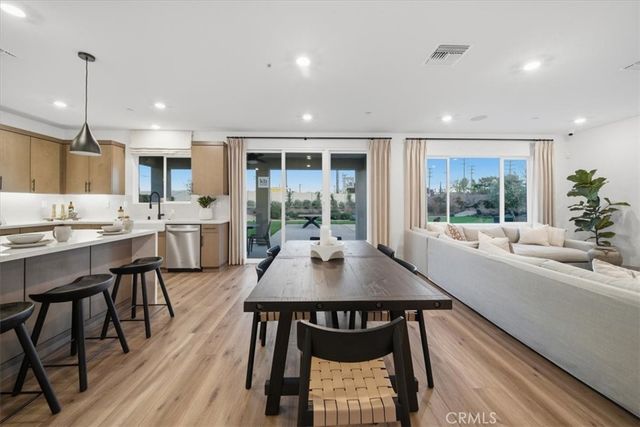 42971 Summer Lane, Lancaster, CA 93536