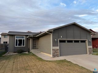6544 W Amber St Street, Sioux Falls, SD 57107