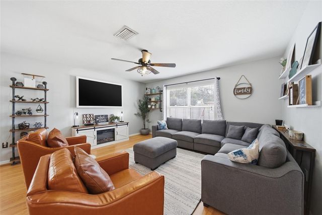 7510 MAROON PEAK DRIVE, Ruskin, FL 33573