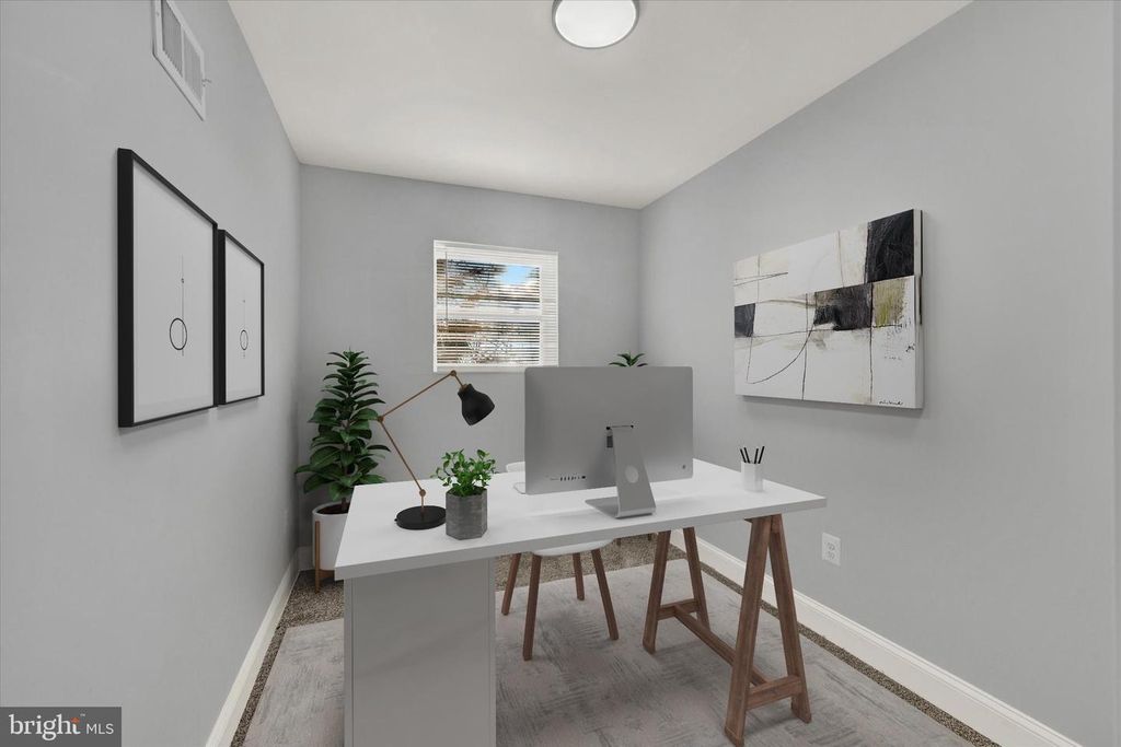 Image 14 of property listing at 3105 FRISBY ST, Baltimore, MD 21218