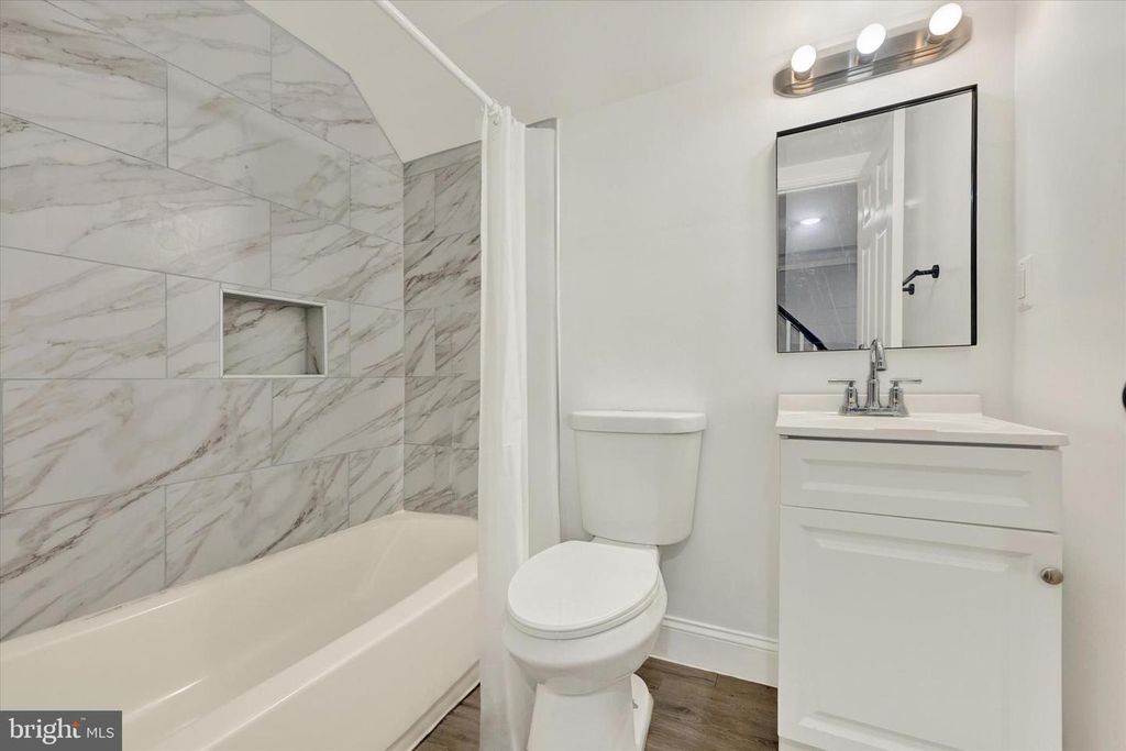 Image 17 of property listing at 3105 FRISBY ST, Baltimore, MD 21218