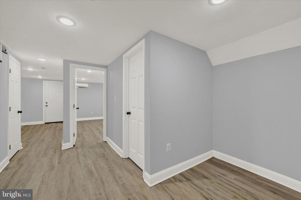 Image 18 of property listing at 3105 FRISBY ST, Baltimore, MD 21218