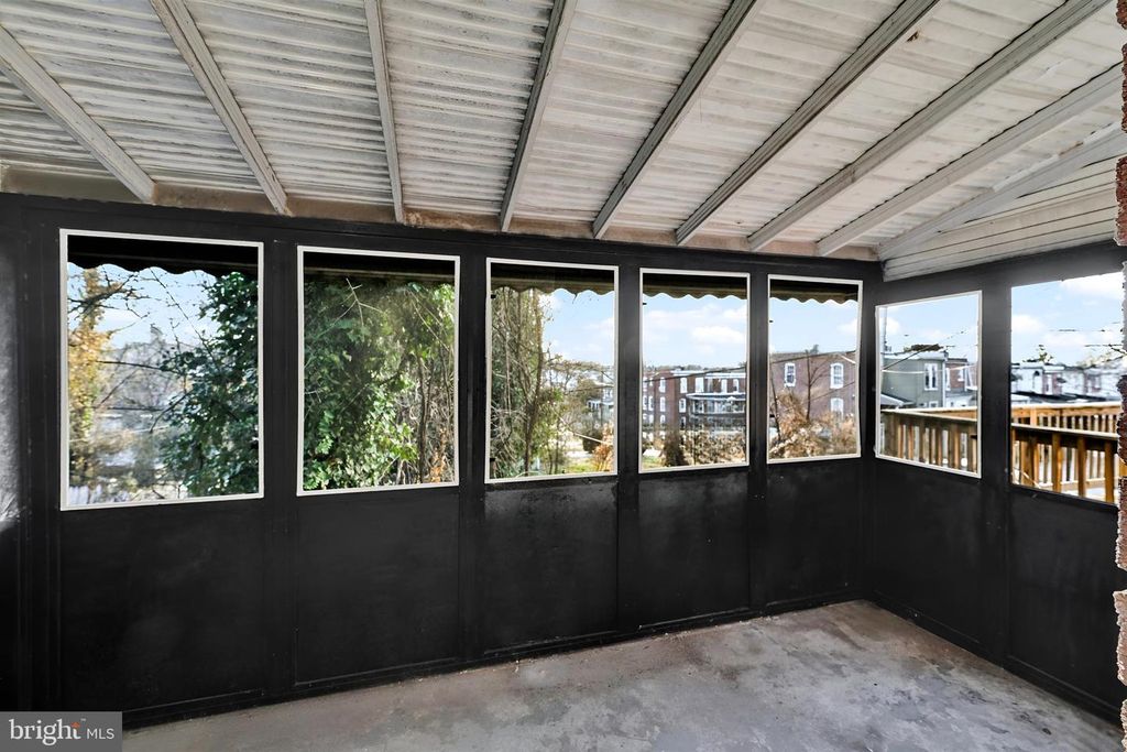 Image 20 of property listing at 3105 FRISBY ST, Baltimore, MD 21218