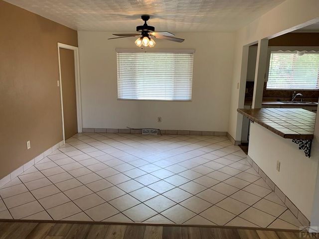 2215 Montezuma Dr, Pueblo, CO 81003