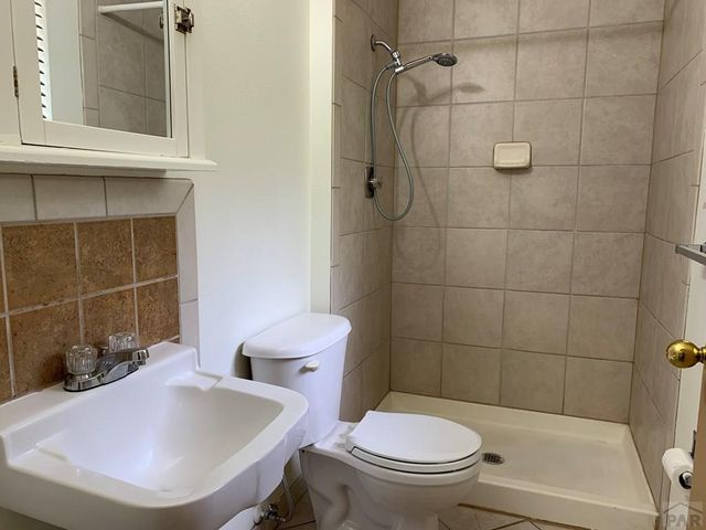 2215 Montezuma Dr, Pueblo, CO 81003