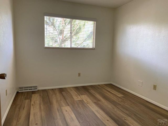 2215 Montezuma Dr, Pueblo, CO 81003