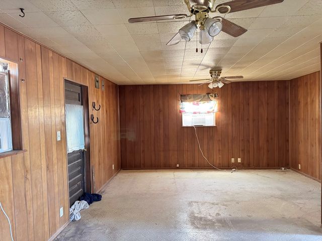 4317 Tanner Dr, Midland, TX 79703