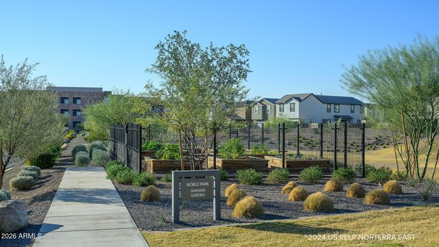 1951 W PASO Trail, Phoenix, AZ 85085