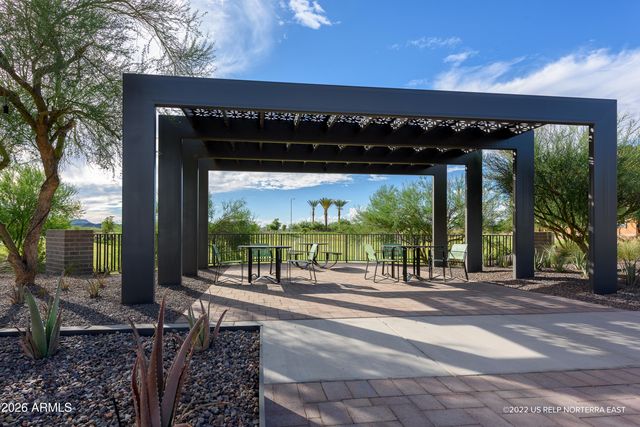 1951 W PASO Trail, Phoenix, AZ 85085