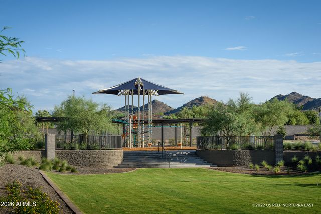1951 W PASO Trail, Phoenix, AZ 85085