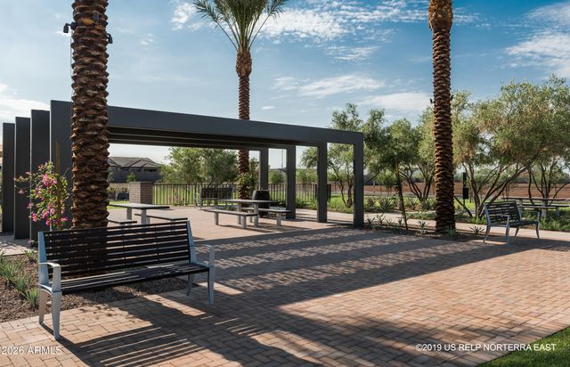 1951 W PASO Trail, Phoenix, AZ 85085