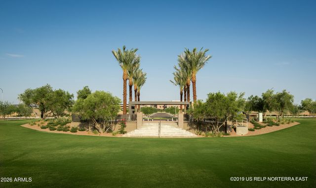 1951 W PASO Trail, Phoenix, AZ 85085