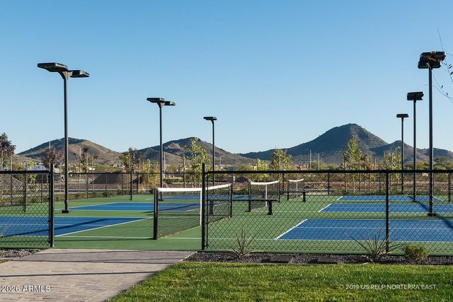 1951 W PASO Trail, Phoenix, AZ 85085