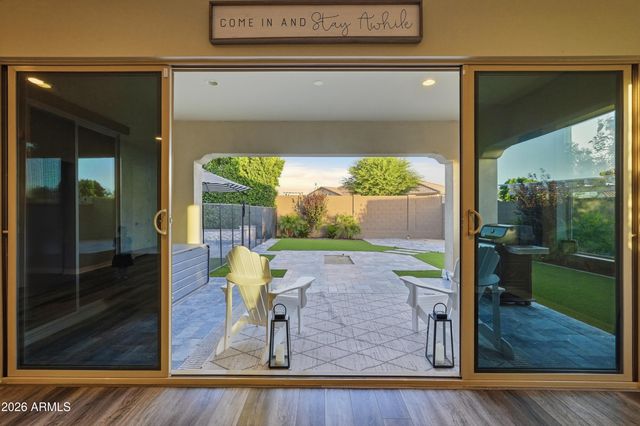 1951 W PASO Trail, Phoenix, AZ 85085