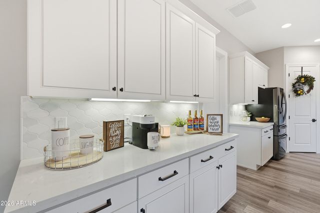 1951 W PASO Trail, Phoenix, AZ 85085