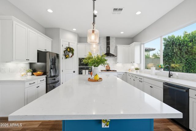 1951 W PASO Trail, Phoenix, AZ 85085