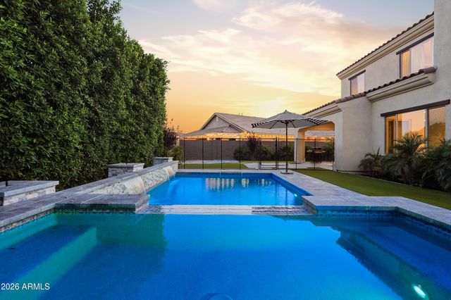 1951 W PASO Trail, Phoenix, AZ 85085