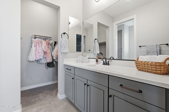 1951 W PASO Trail, Phoenix, AZ 85085