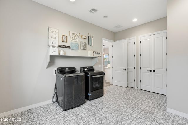 1951 W PASO Trail, Phoenix, AZ 85085