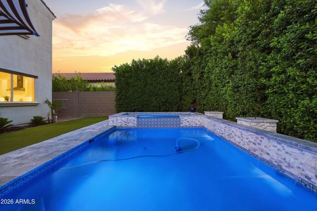 1951 W PASO Trail, Phoenix, AZ 85085