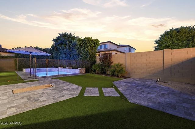 1951 W PASO Trail, Phoenix, AZ 85085