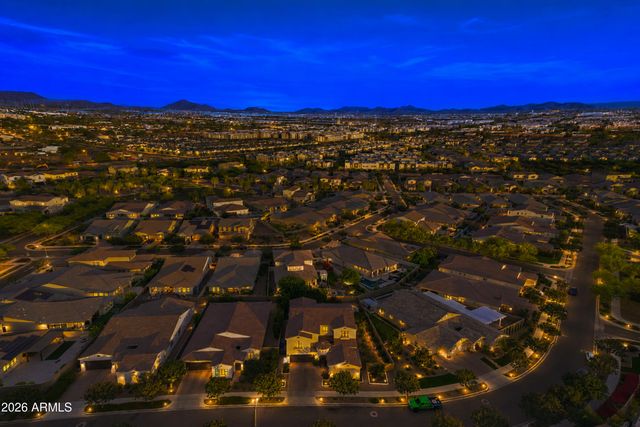 1951 W PASO Trail, Phoenix, AZ 85085