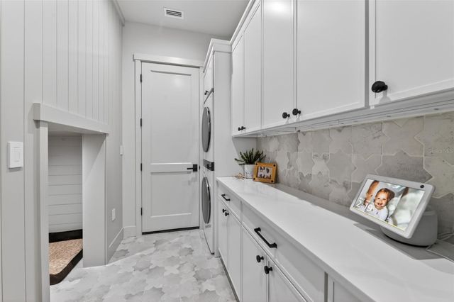 2311 GROVE STREET, Sarasota, FL 34239