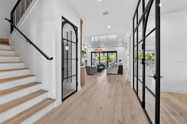 2311 GROVE STREET, Sarasota, FL 34239