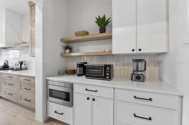 2311 GROVE STREET, Sarasota, FL 34239