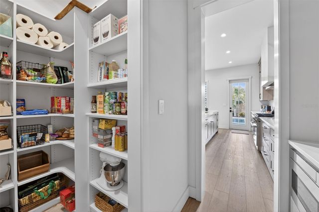 2311 GROVE STREET, Sarasota, FL 34239