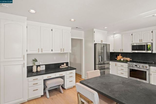186 Arlene Dr, Walnut Creek, CA 94595