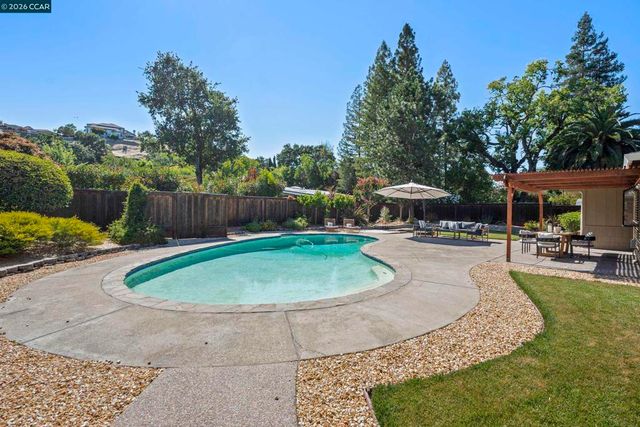 186 Arlene Dr, Walnut Creek, CA 94595