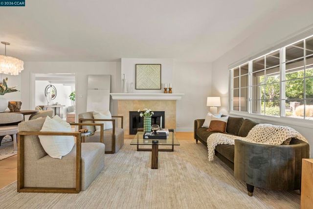 186 Arlene Dr, Walnut Creek, CA 94595