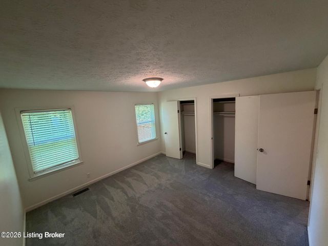 1020 Fenley Ave, Louisville, KY 40222